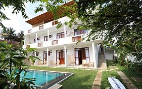 Ohana Surf Guest House